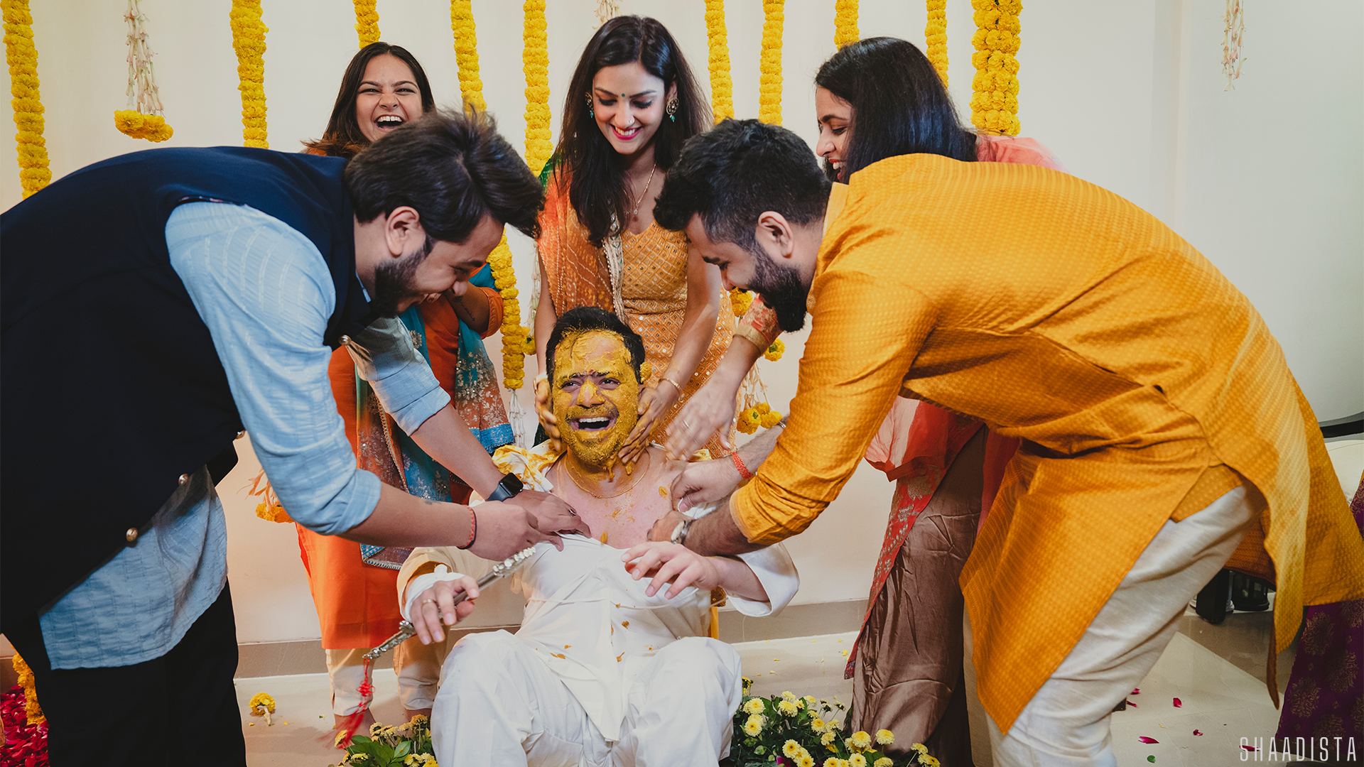 Questions to Ask Your Wedding Photographer Before Signing the Contract